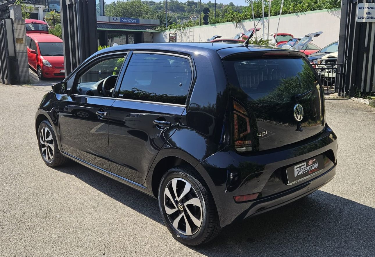 Volkswagen UP ACTIVE 1000 cc