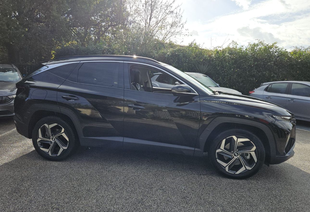 Hyundai tucson Exellence 4wd auto 1600 cc