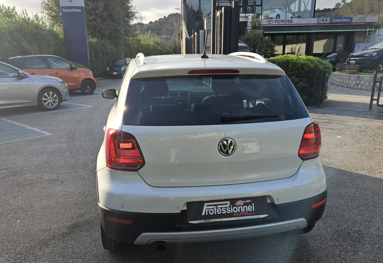 Volkswagen POLO CROSS 1200 cc