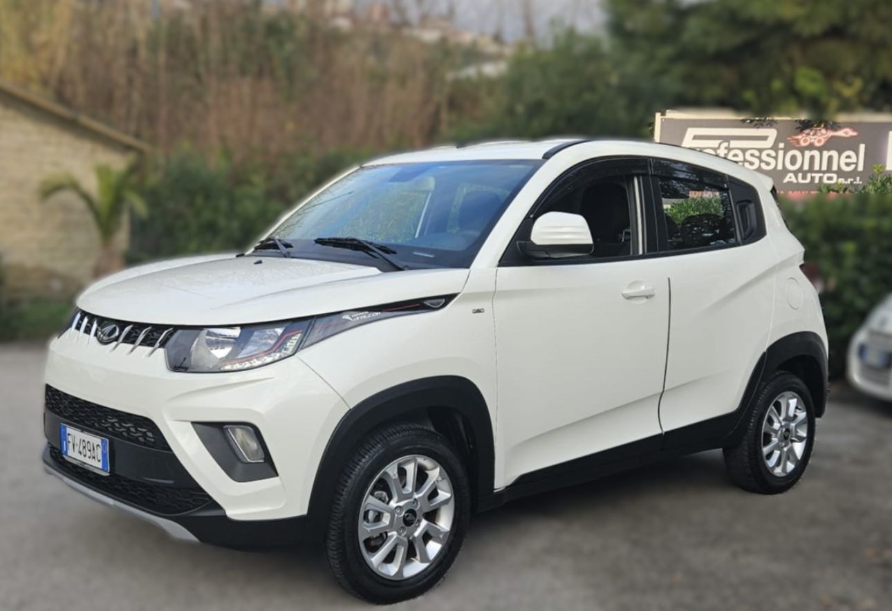 MAHINDRA KUV 100 NXT K6+