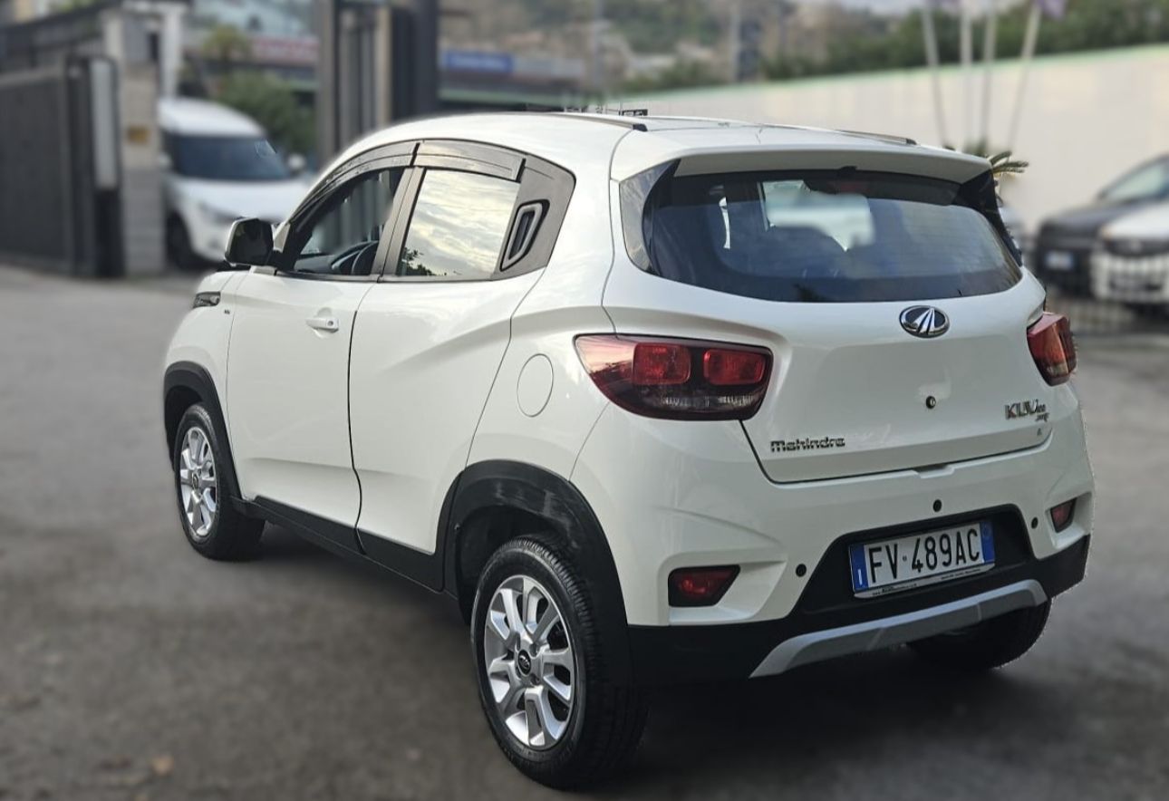 MAHINDRA KUV 100 NXT K6+ 1200 cc