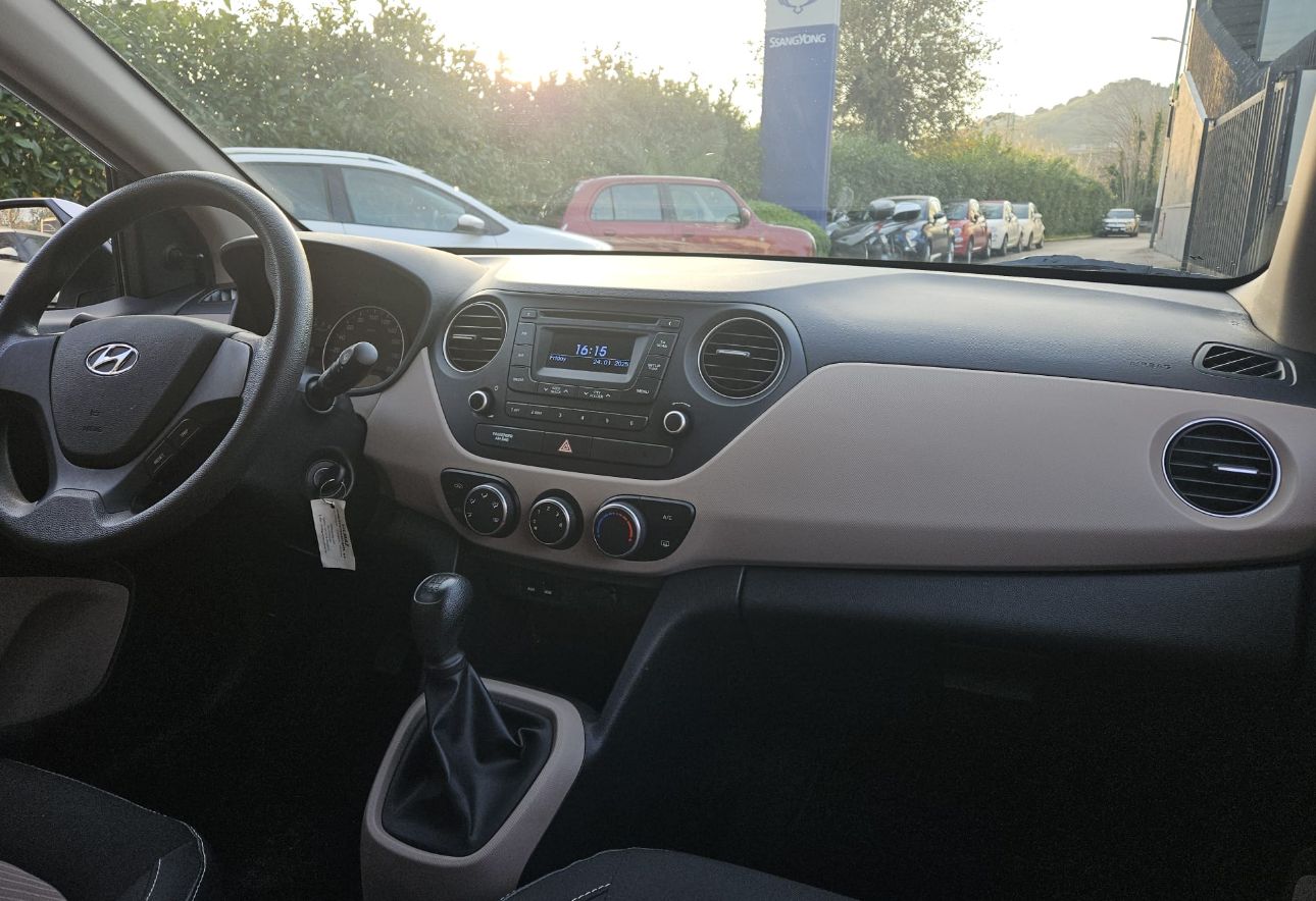 Hyundai i10 classic 1000 cc