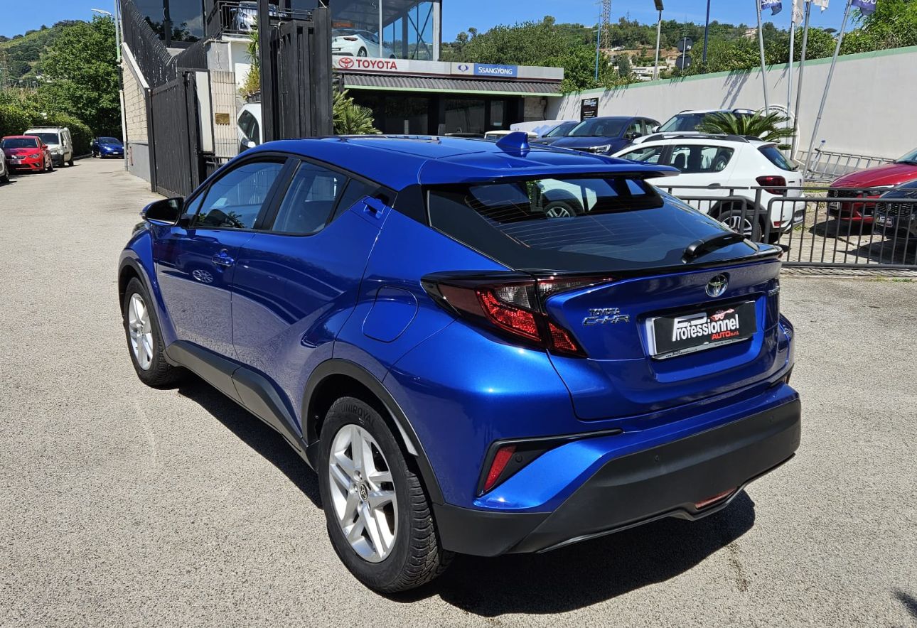 Toyota C-HR ACTIVE 1800 cc